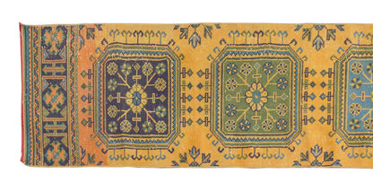 Runner Rug 2" x 20'9" feet  63 x 633 cm