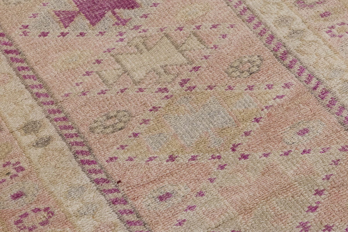 Runner Rug 2'10" x 13'5" feet 87 x 408 cm
