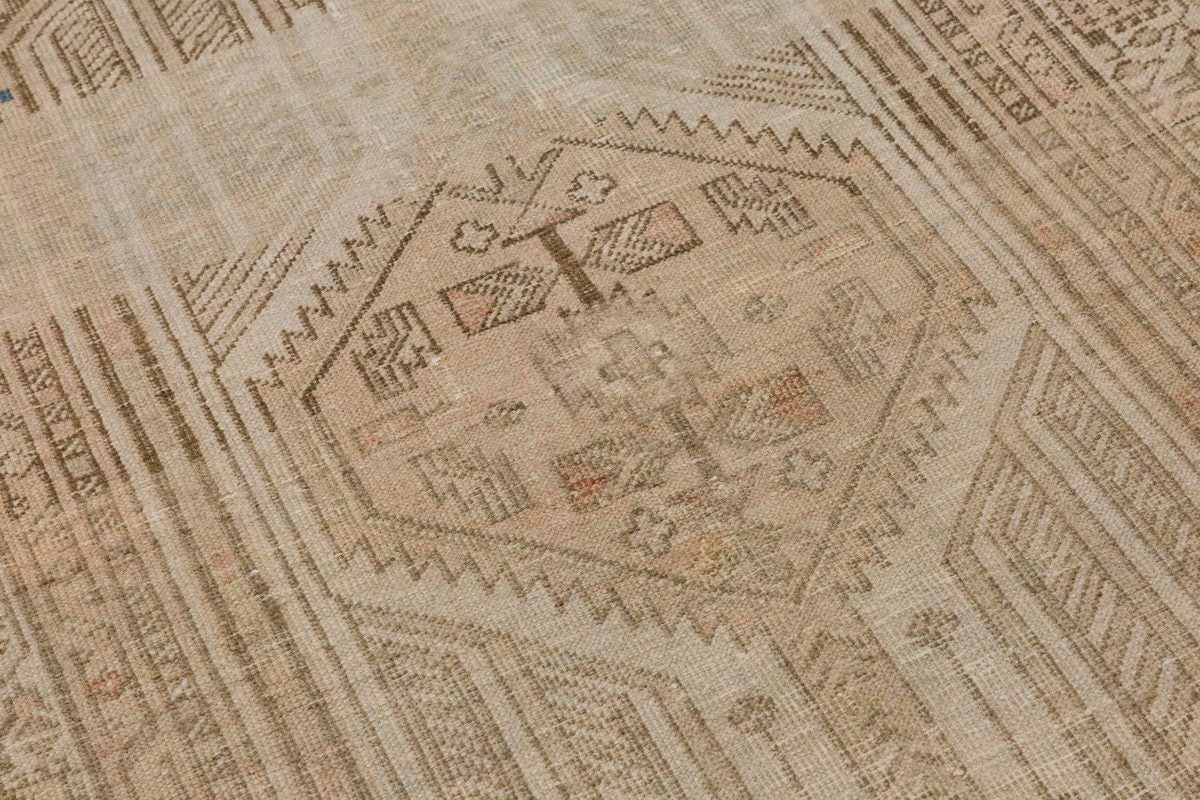 Runner Rug 2'10" x 7'3" feet 87 x 220 cm