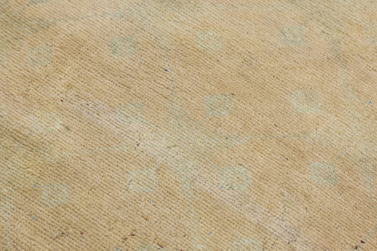 Runner Rug 2'2" x 8'1" feet 66 x 247 cm
