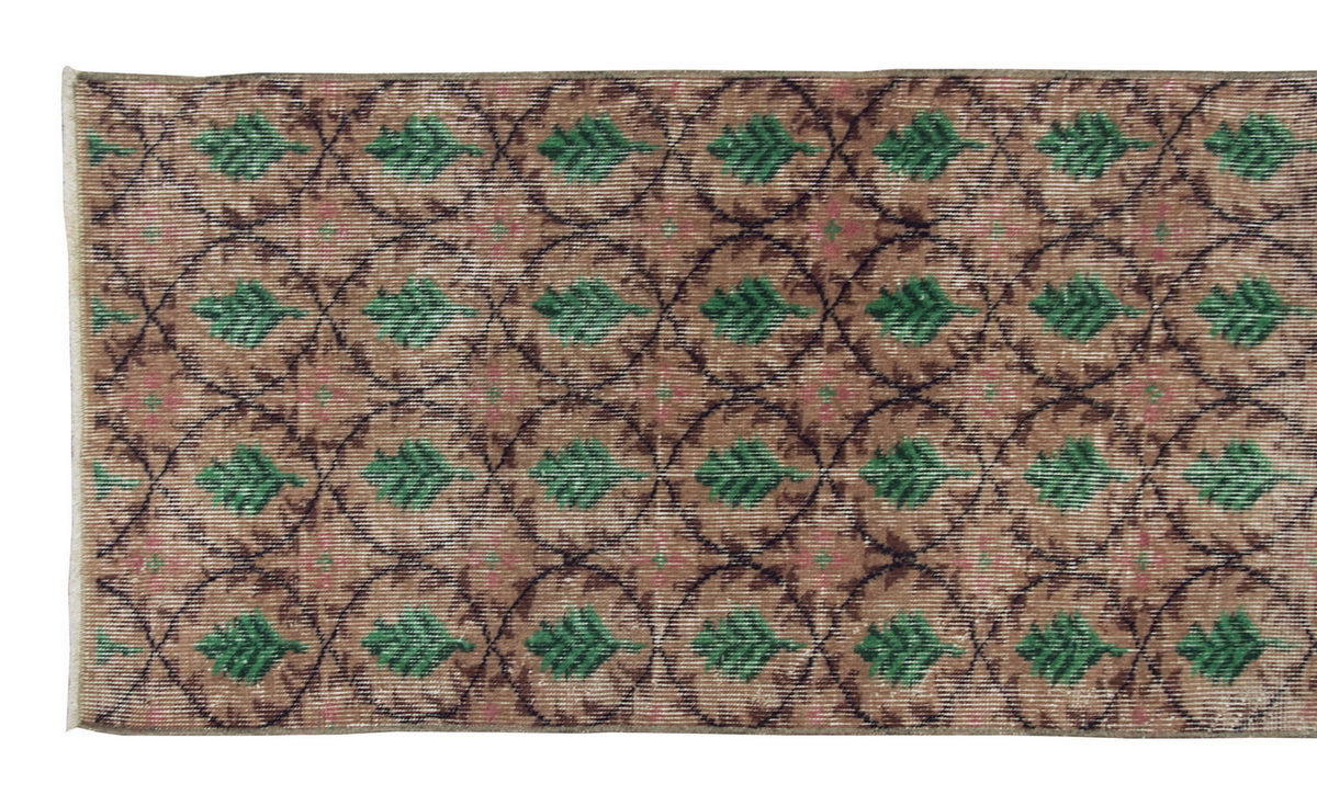 Runner Rug 2'2" x 8'6" feet  66 x 260 cm