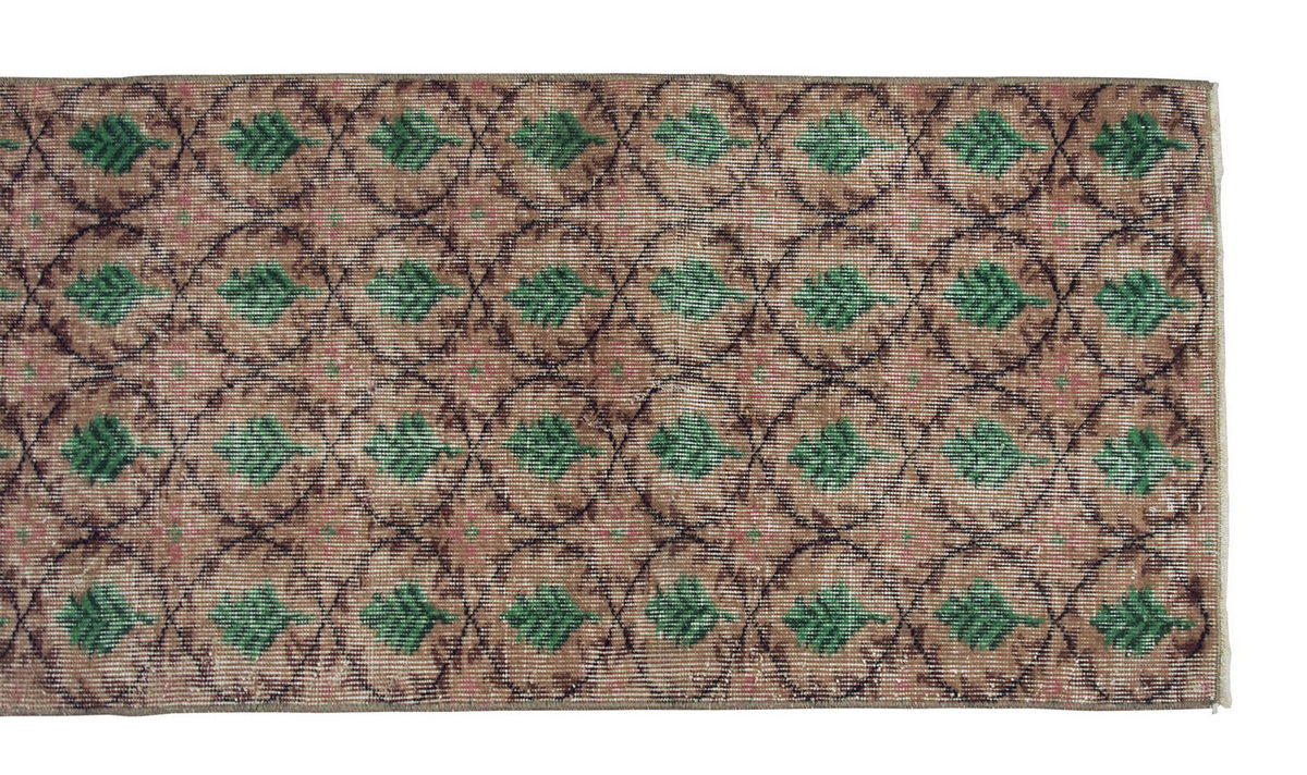 Runner Rug 2'2" x 8'6" feet  66 x 260 cm
