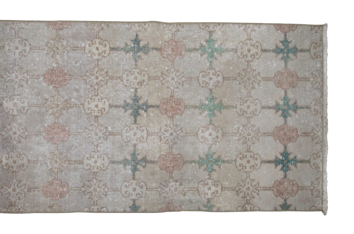 Runner Rug 2'2" x 8'8" feet  65 x 265 cm