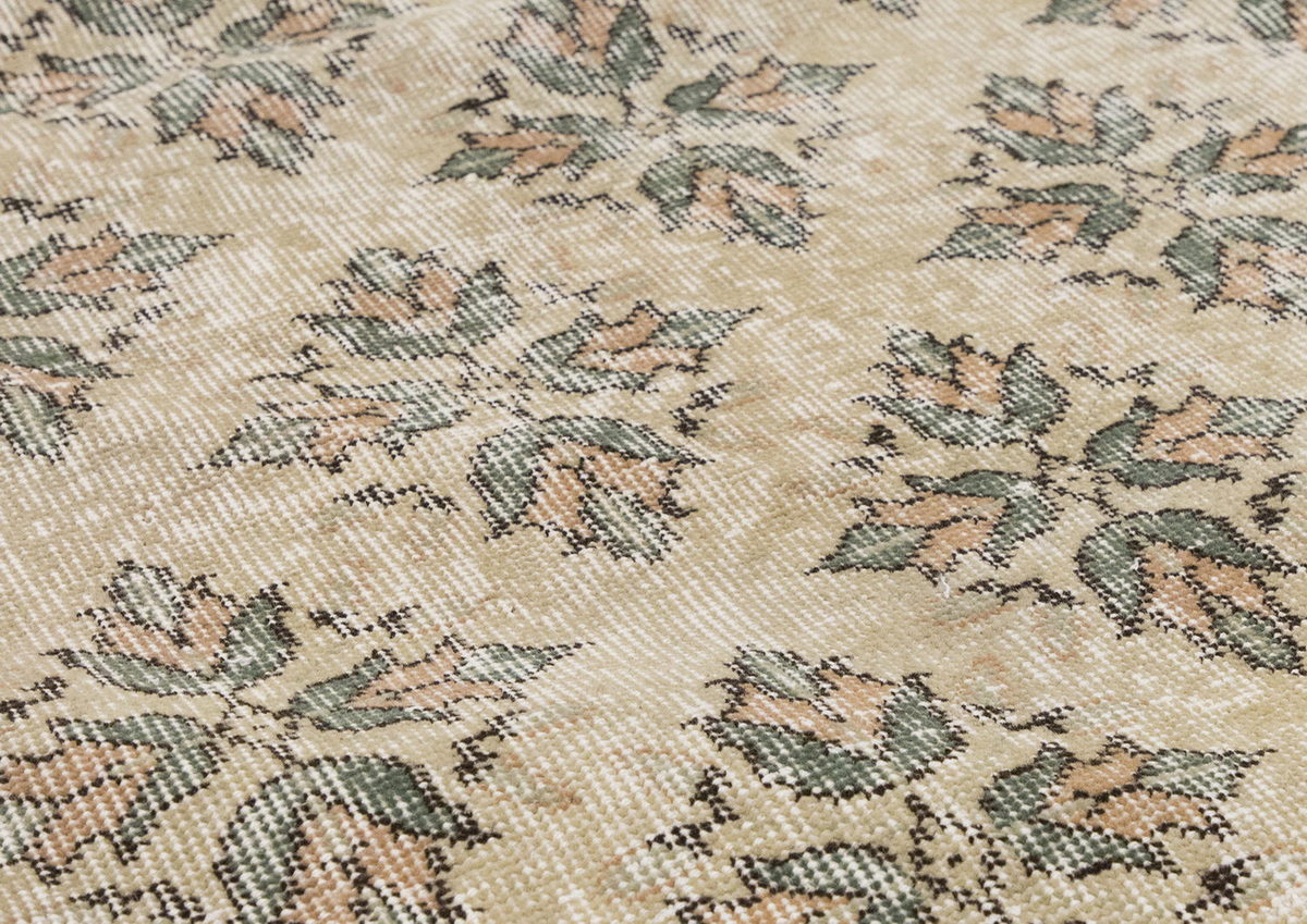 Runner Rug 2'2" x 9'11" feet 65 x 302 cm