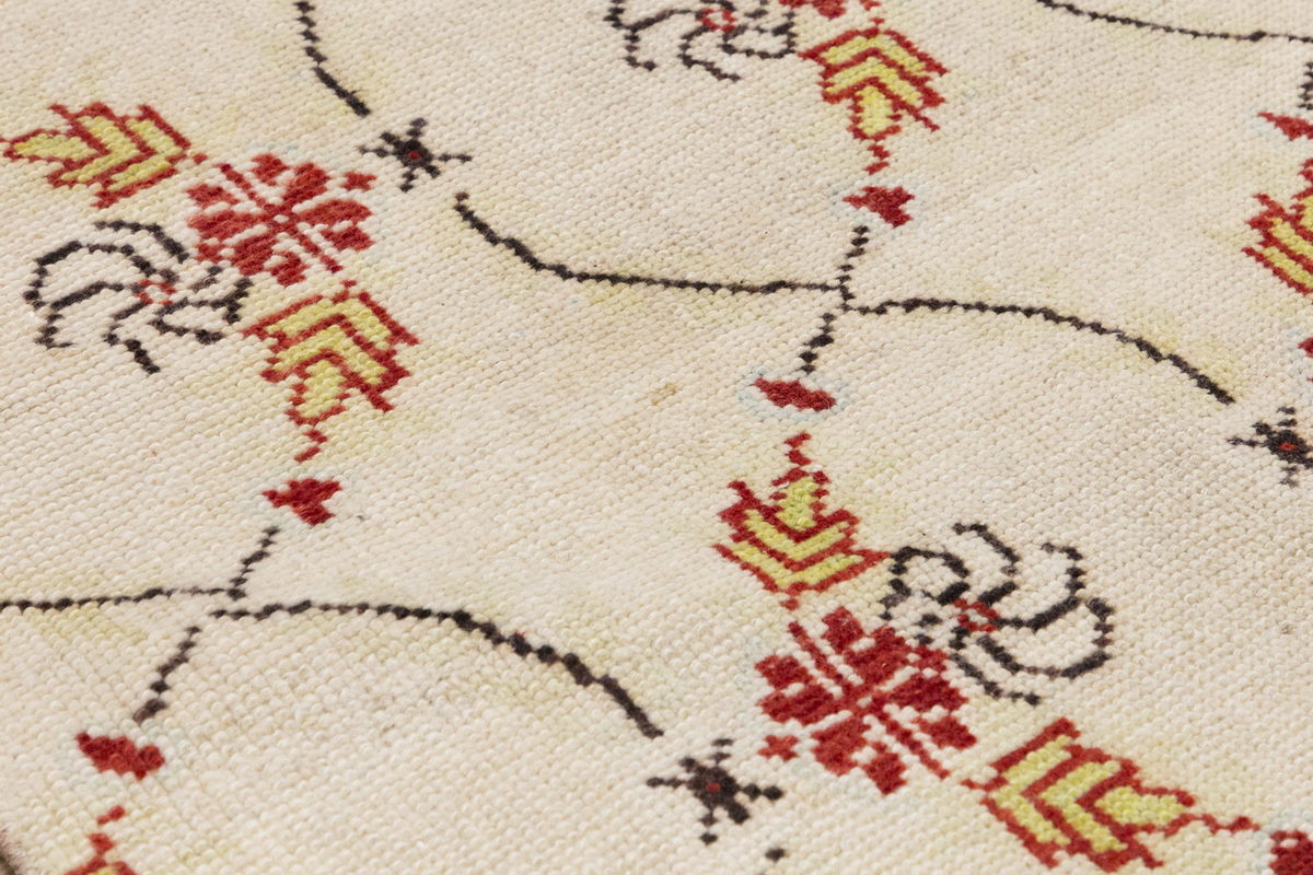 Runner Rug 2'3" x 7'7" feet 68 x 230 cm