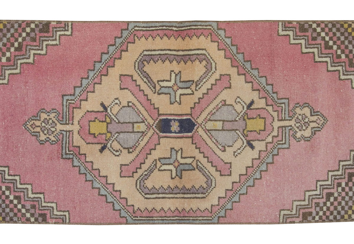 Runner Rug 2'4" x 6'3" feet  71 x 190 cm