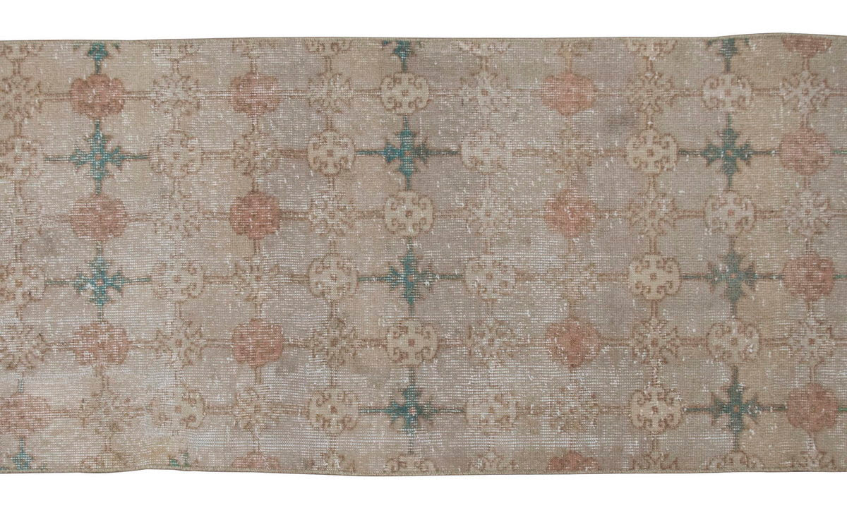 Runner Rug 2'4" x 8'3" feet  72 x 251 cm