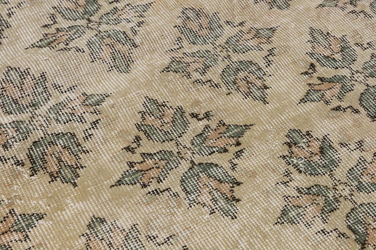 Runner Rug 2'5" x 10'1" feet 73 x 308 cm