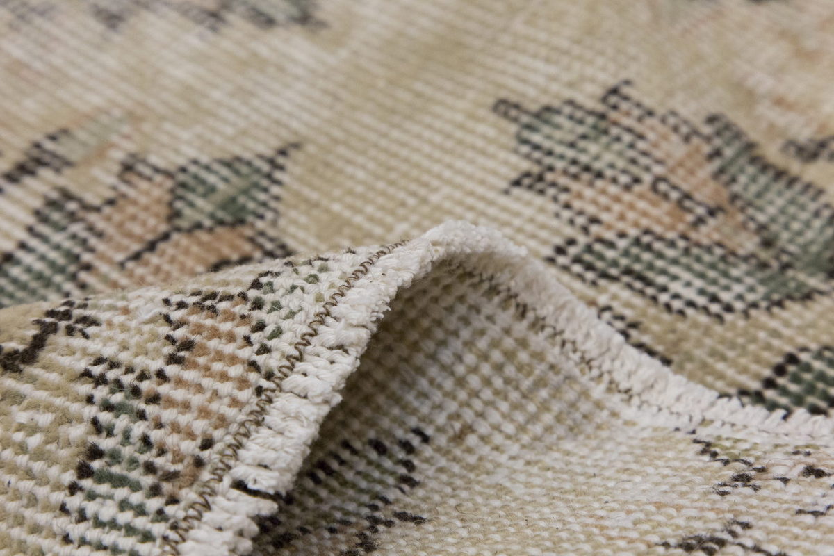 Runner Rug 2'5" x 10'1" feet 73 x 308 cm