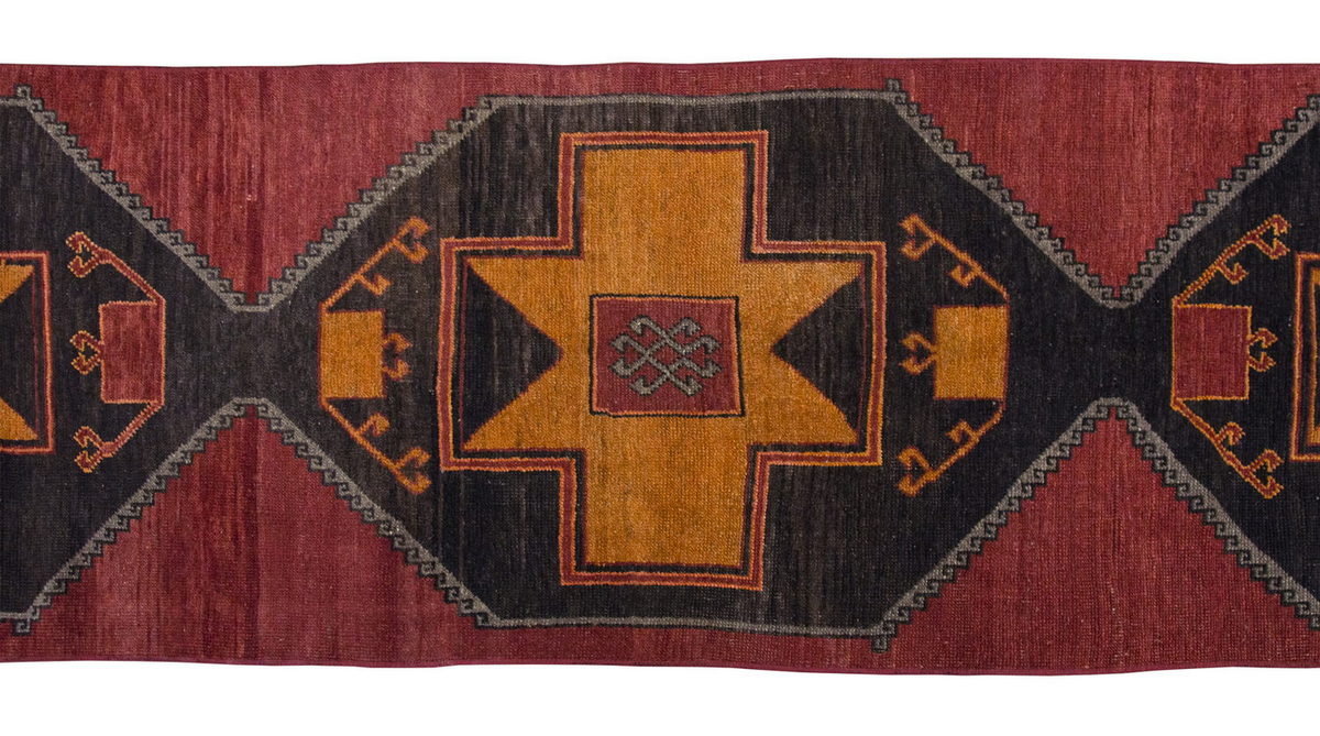 Runner Rug 2'6" x 10'9" feet  77 x 327 cm
