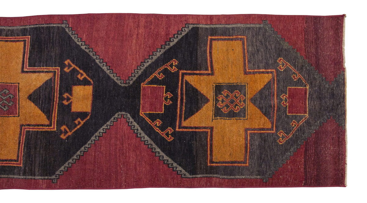 Runner Rug 2'6" x 10'9" feet  77 x 327 cm