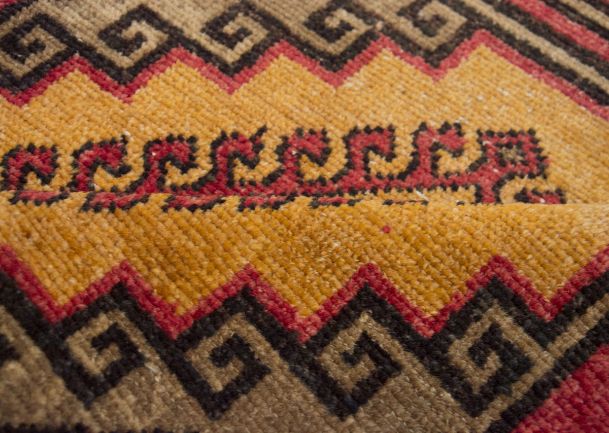 Runner Rug 2'6" x 11'1" feet  76 x 338 cm
