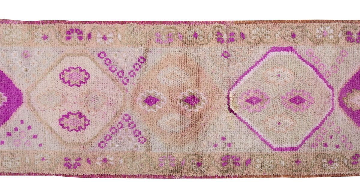 Runner Rug 2'6" x 12'6" feet  76 x 381 cm