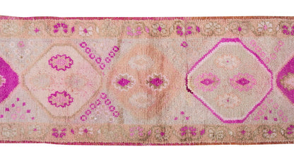 Runner Rug 2'6" x 12'6" feet  76 x 381 cm