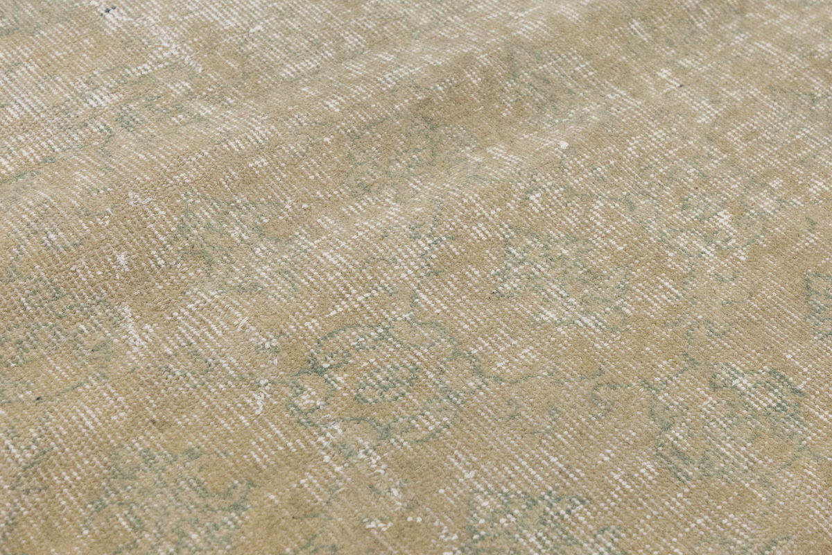 Runner Rug 2'6" x 8'6" feet 75 x 260 cm