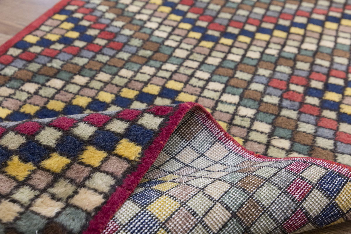Runner Rug 2'7" x 10'5" feet 79 x 317 cm