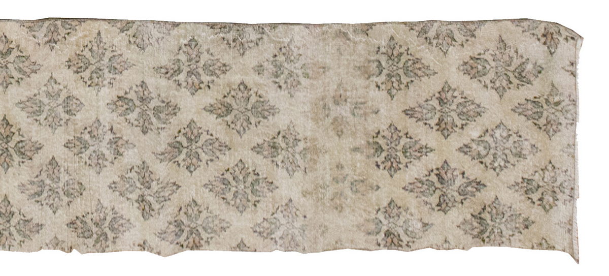 Runner Rug 2'7" x 10 feet 80 x 305 cm