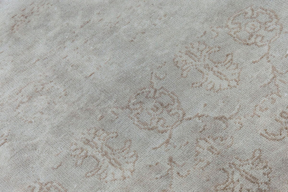 Runner Rug 2'7" x 9'7" feet  78 x 293 cm