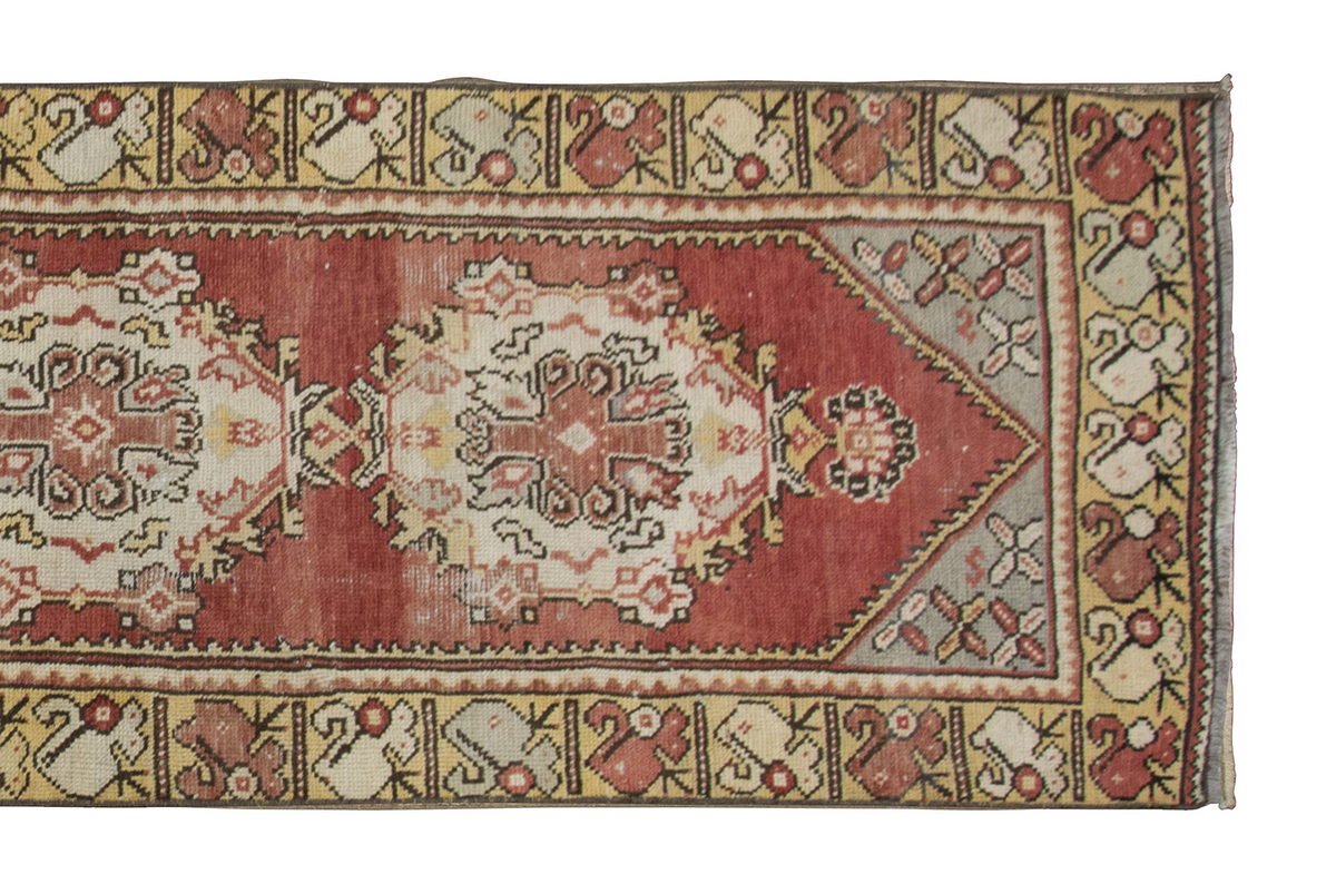 Runner Rug 2'7" x 9'9" feet  79 x 297 cm