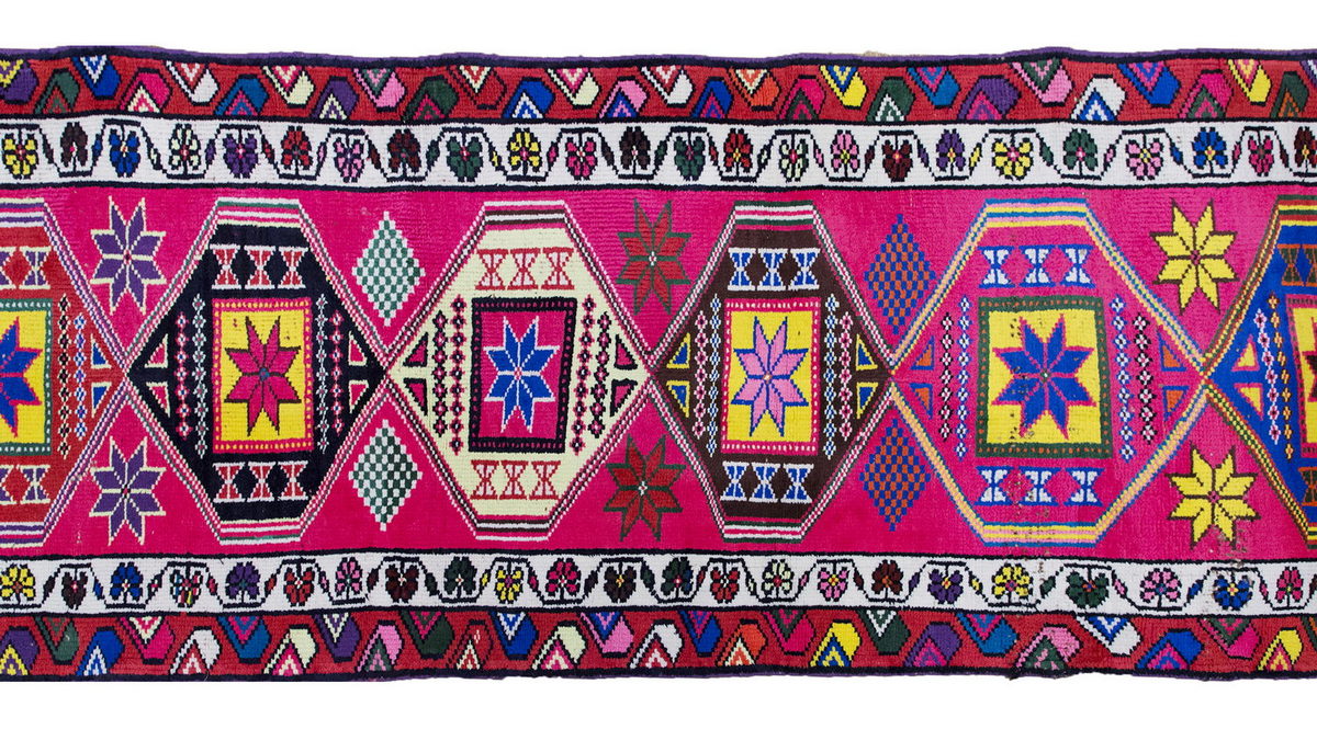Runner Rug 2'8" x 11'6" feet 82 x 350 cm