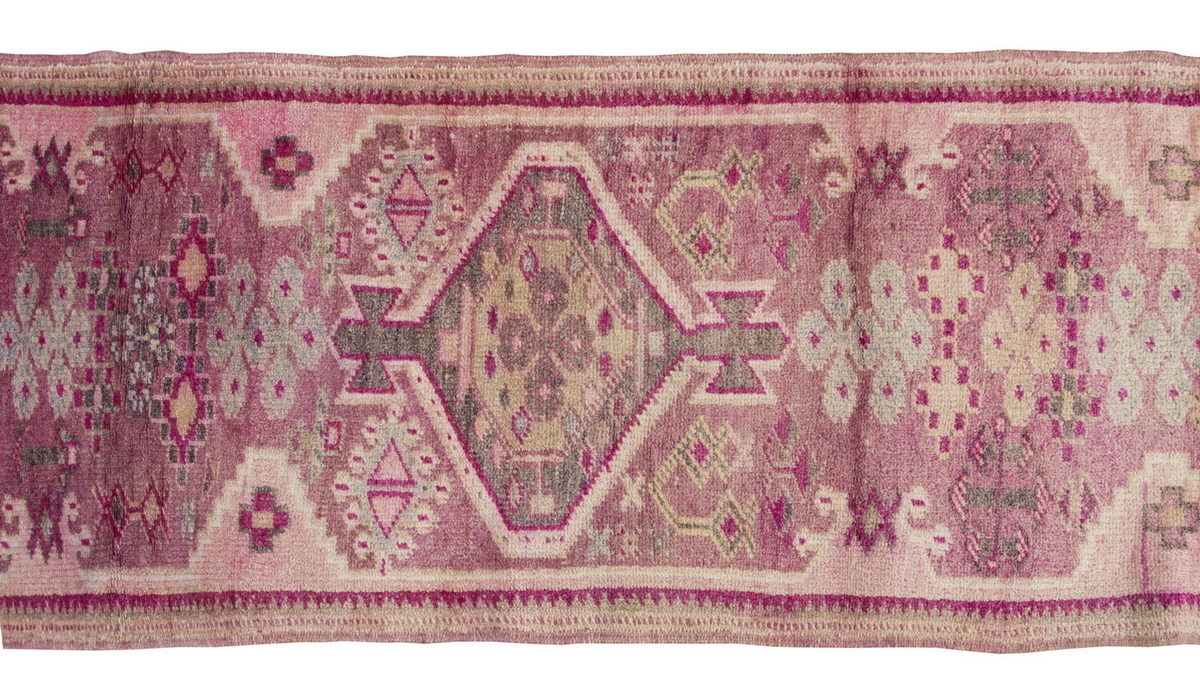 Runner Rug 2'8 x 12" feet  81 x 362 cm