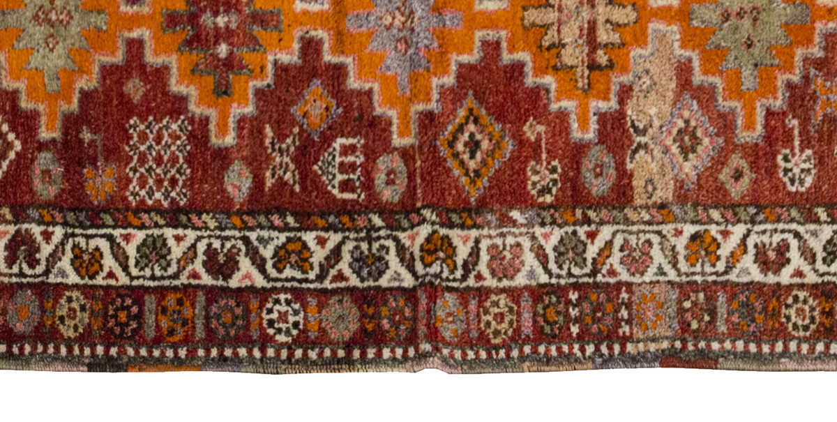 Runner Rug 3'3" x 7 feet 100 x 213 cm