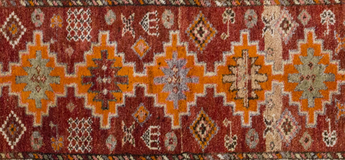 Runner Rug 3'3" x 7 feet 100 x 213 cm