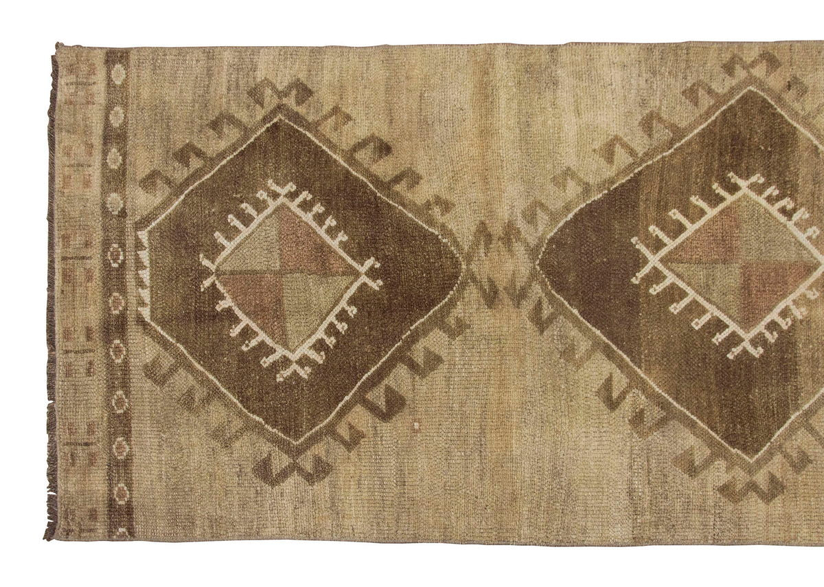 Runner Rug 3'4" x 11'6" feet  101 x 350 cm
