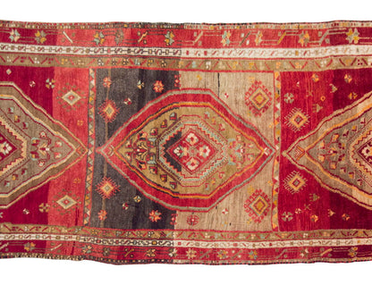 Runner Rug 3'8" x 9" feet  113 x 270 cm