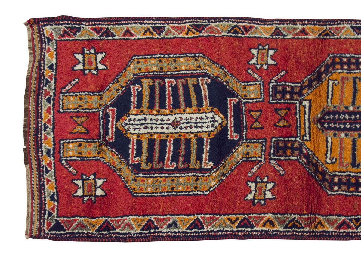 Runner Rug 3'9" x 12'4" feet  114 x 375 cm