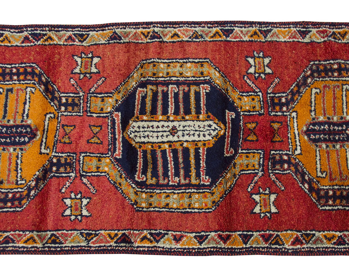 Runner Rug 3'9" x 12'4" feet  114 x 375 cm