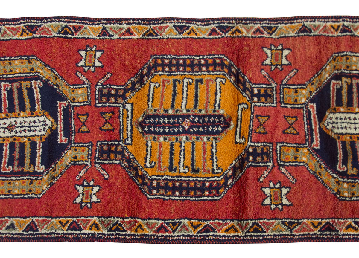 Runner Rug 3'9" x 12'4" feet  114 x 375 cm