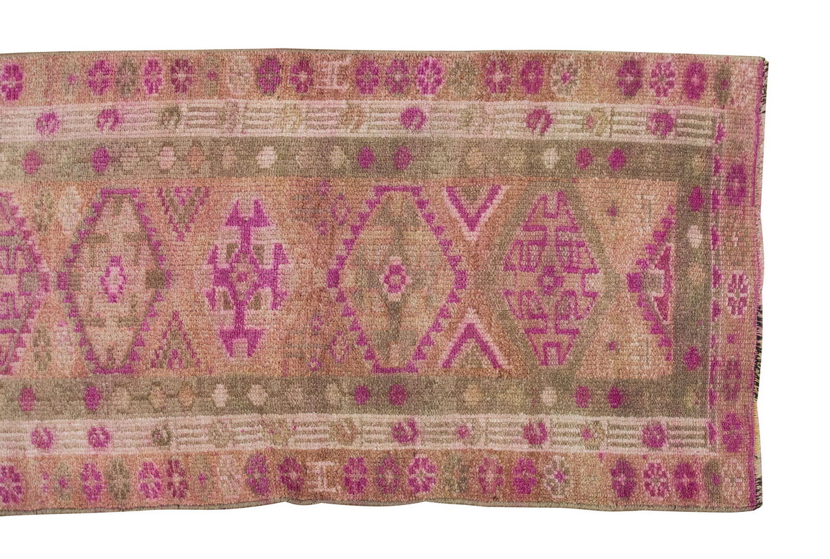 Runner Rug 3" x 13'1" feet  92 x 400 cm