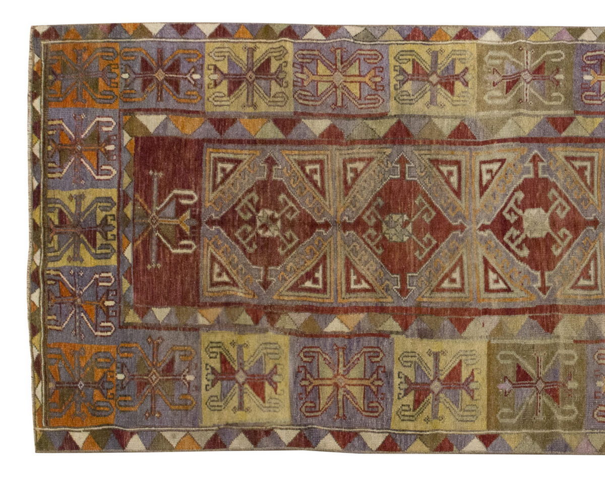 Runner Rug 4'1" x 10'8" feet 125 x 325 cm
