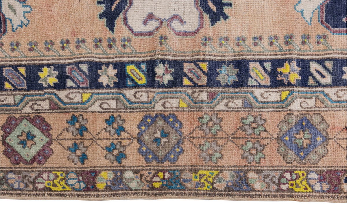 Runner Rug 4'6" x 8'4" feet 136 x 253 cm
