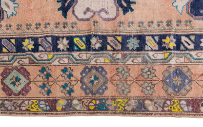 Runner Rug 4'6" x 8'4" feet 136 x 253 cm