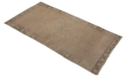 Turkish Rug 4" x 7'9" feet  121 x 236 cm