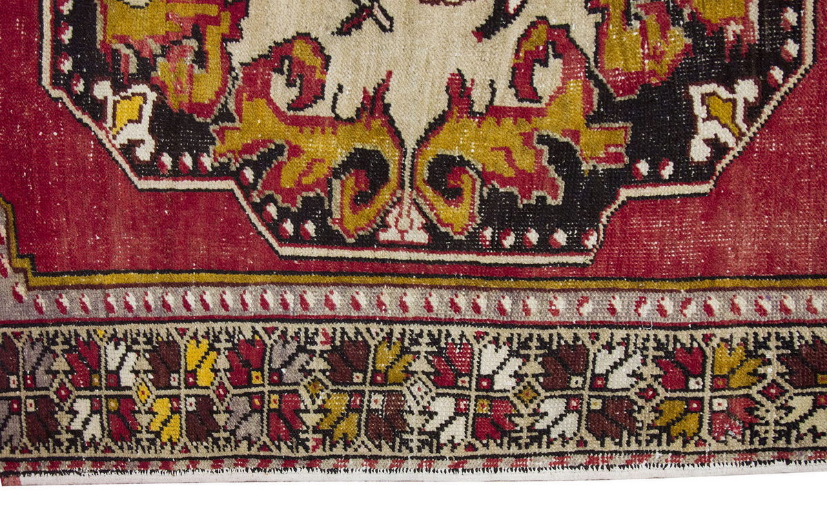 Turkish Rug 4'8" x 7'3" feet  142 x 222 cm