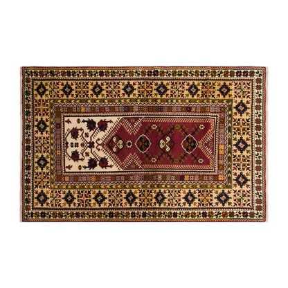 Vintage Milas Rug, 135 × 210 cm / 4.4 x 6.9 ft Handmade Wool Rug