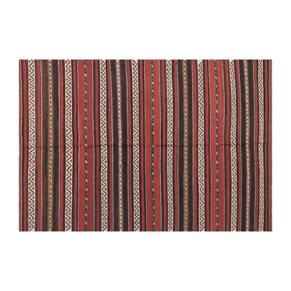 Vintage Caucasian Kilim, 172 x 245 cm / 5.6 x 8 feet