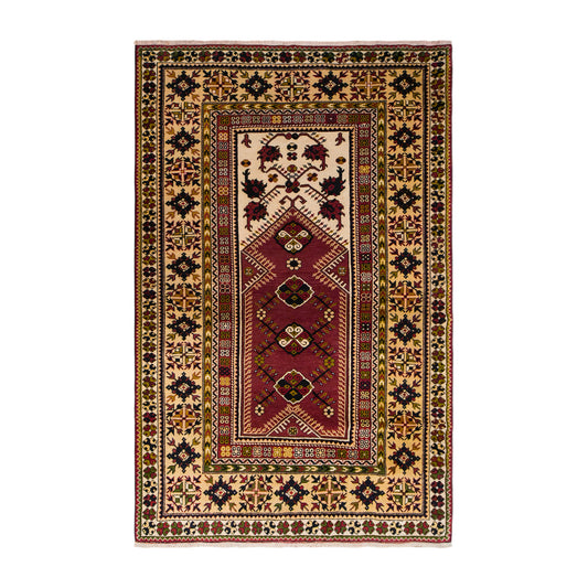 Vintage Milas Rug, 135 × 210 cm / 4.4 x 6.9 ft Handmade Wool Rug