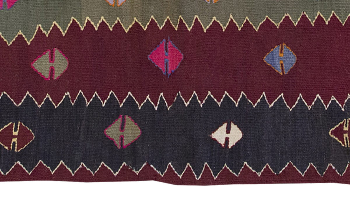 Vintage Kilim Rug,Balıkesir Kilim 3'5" x 3'9" feet 103 x 114 cm