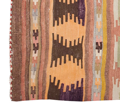 Vintage Kilim Rug, Konya Kilim 4" x 5'8" feet 119 x 173 cm