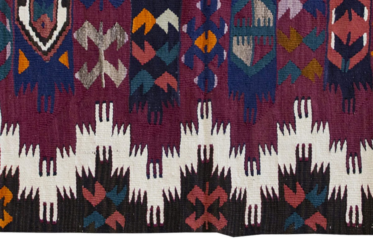 Vintage Kilim Rug,Saçıkara Tribal Kilim 2'9 " x 4'4" feet 84 x 131 cm