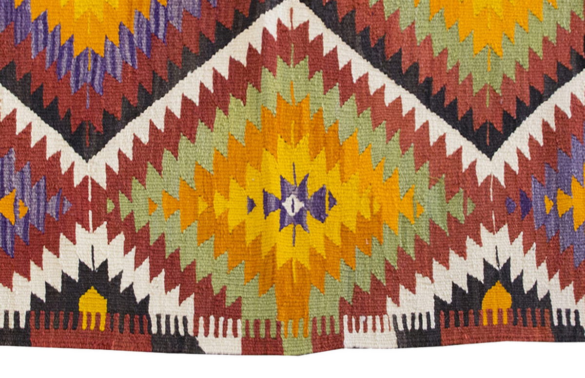 Vintage Kilim Rug,Denizli Kilim 3'5" x 4'8" feet 105 x 143 cm