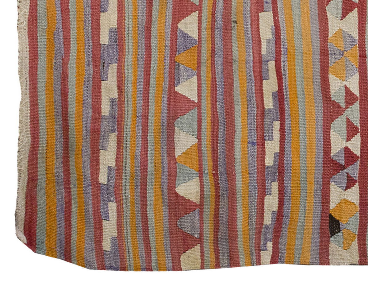 Vintage Kilim Rug,Konya Kilim 3'5" x 5'3" feet 104 x 160 cm