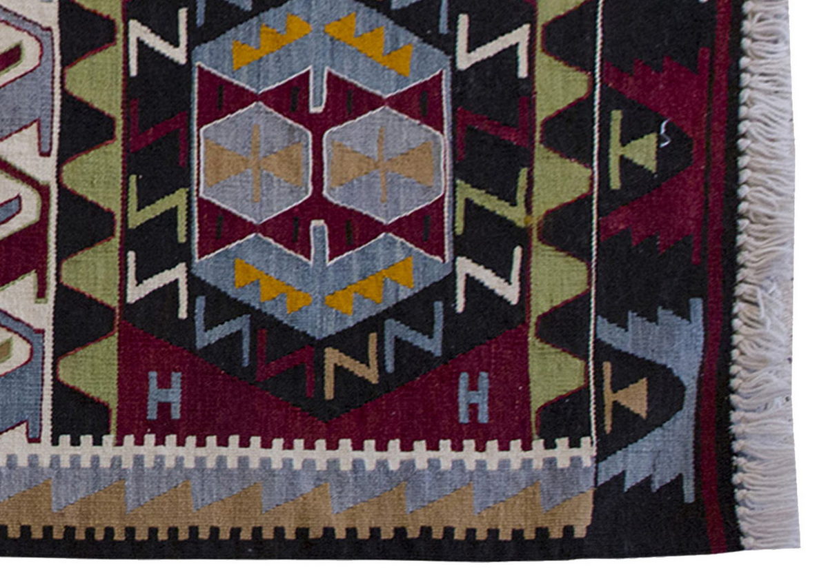 Vintage Kilim Rug,Kırşehir Kilim 3'9" x 5'5" feet 114 x 164 cm