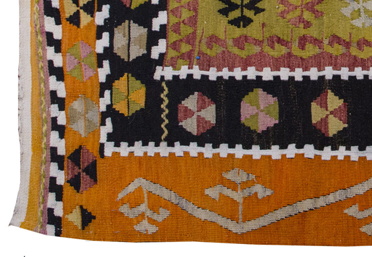 Vintage Kilim Rug,Çorum Kilim 4" x 5'7" feet 120 x 170 cm