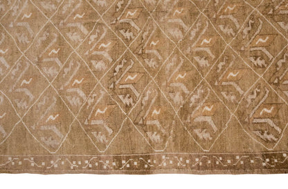 Vintage Large Rug, Oushak Area Rug, 5'7" x 9 feet 170 x 274 cm