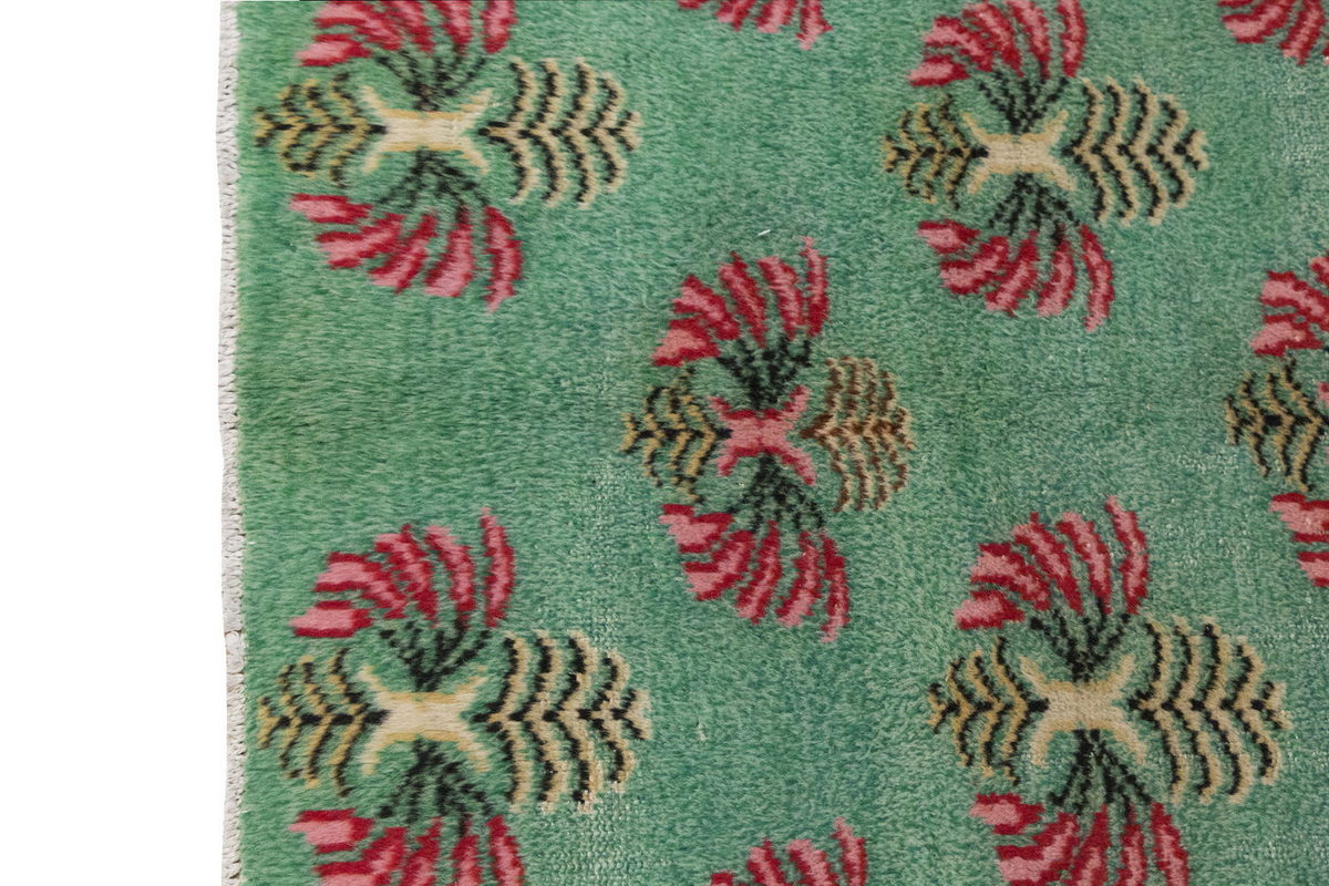 Vintage Large Rug, Oushak Area Rug 4'11 x 7'9 feet 150 x 235 cm